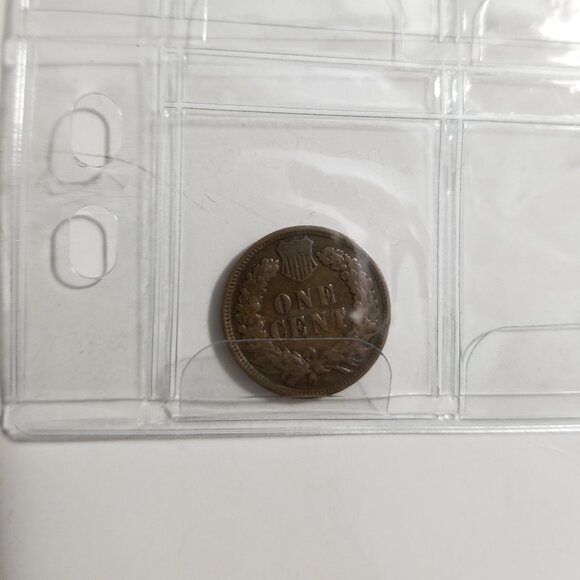 Meet your Posher, Ellen F - Picture 2 of 2